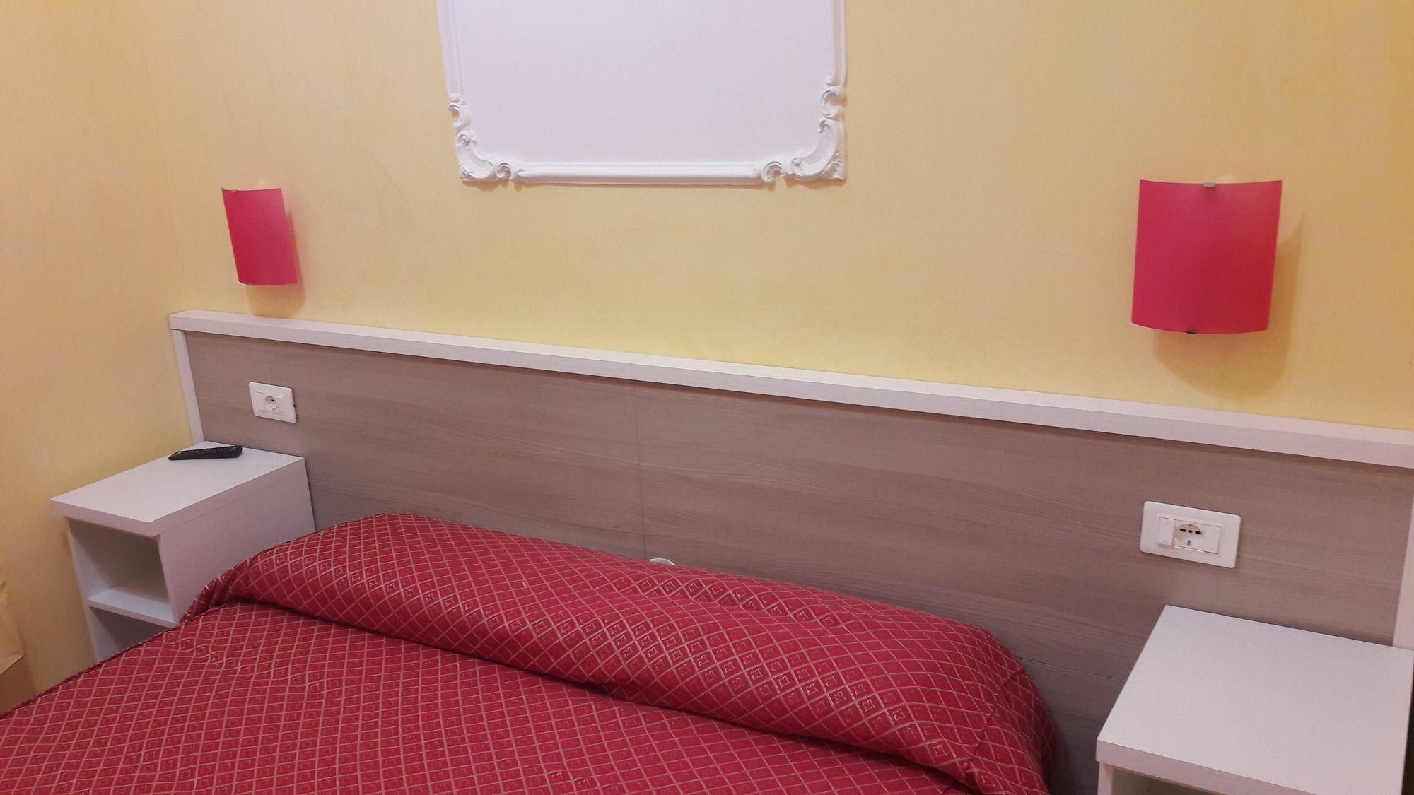 Domus Rudy Hotel Róma Kültér fotó